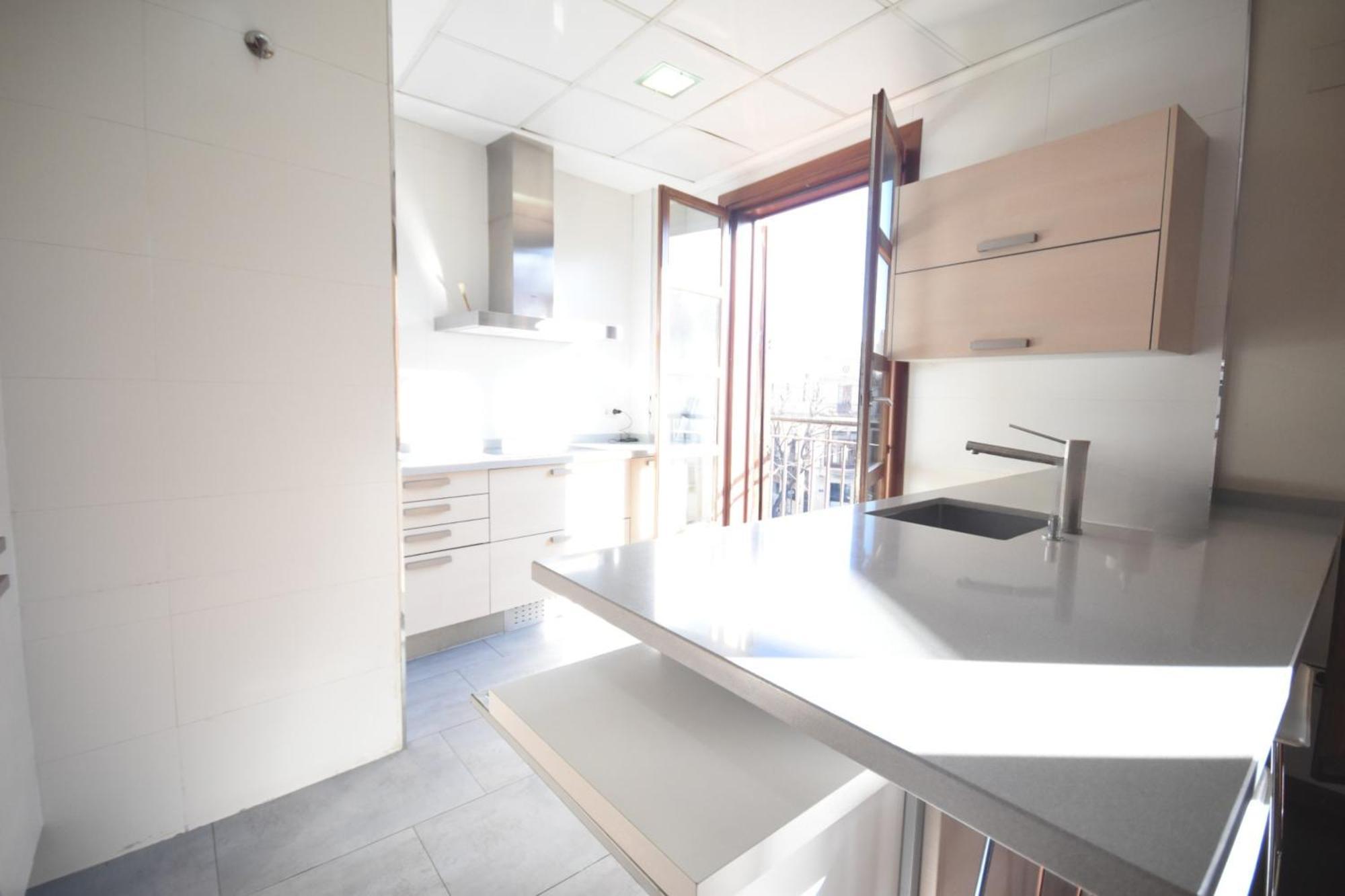 Bello Apartamento En La Plaza Del Tossal Валенсия Екстериор снимка