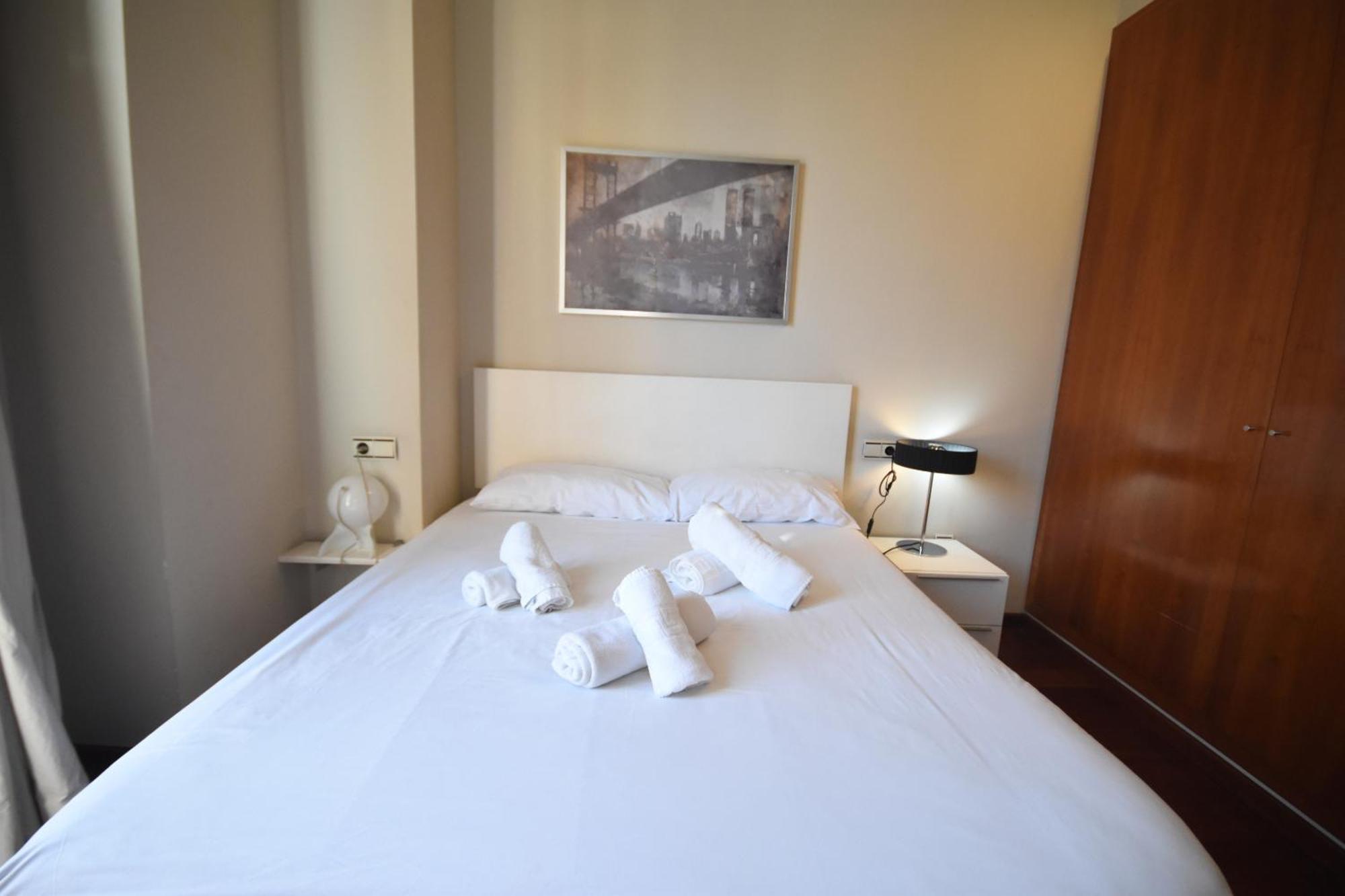 Bello Apartamento En La Plaza Del Tossal Валенсия Екстериор снимка
