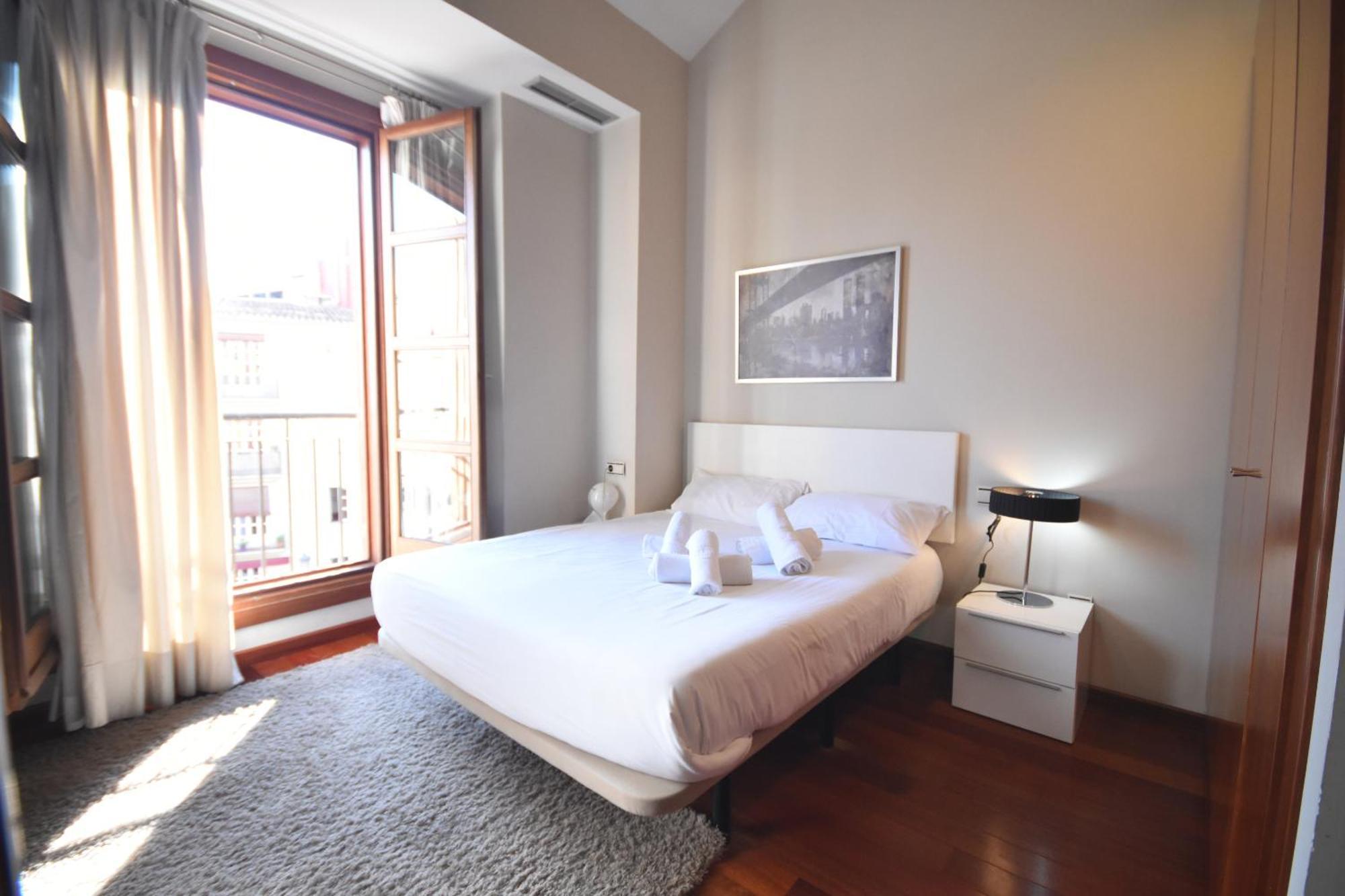 Bello Apartamento En La Plaza Del Tossal Валенсия Екстериор снимка
